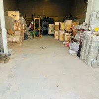 استخدام انباردار در انبار آسانسور بازنشسته