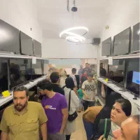 تلویزیون ویترینی را اقساطی بخرید /بدون پیش پرداخت/|تلویزیون و پروژکتور|تهران, سعادت‌آباد|دیوار