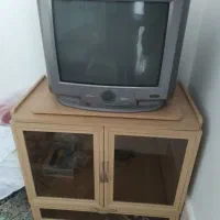 میز و تلویزیون و دیجیتال