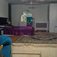 سوییت بزرگ و بالکن دار|اجارهٔ کوتاه‌مدت آپارتمان و سوئیت|کاشان, باغچه فیض|دیوار