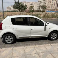 رنو ساندرو اتوماتیک مدل ۱۳۹۶