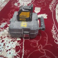 تراز لیزری دیوالت تیپ دو اصلی نور قرمز
