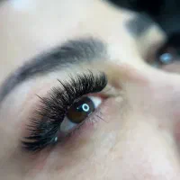 ااکستنشن مژه و لیفت و لمینت ابرو و مژه و آموزش|خدمات آرایشگری و زیبایی|کرج, گلشهر|دیوار