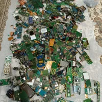 برد گوشی حدود ۵کیلو همگی نوکیا اصل