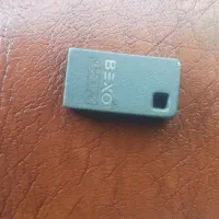 فلش۱۶گیگ۳۰۰تومن ورم۱۶گیگ۳۰۰تومن