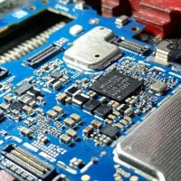 تعمیرات تخصصی موبایل باضمانت سریع ترازتصورشما