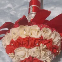 دسته گل عروس جنس فومی|گل مصنوعی|شیراز, قلعه نو|دیوار