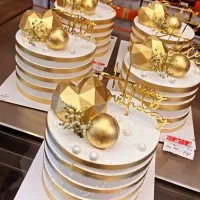 به چند نفر خانوم جهت کار در کارگاه قنادی نیازمندیم