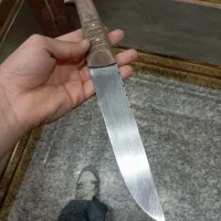 چاقو ولی قمی