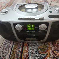 ضبط پاناسونیک هم رادیو داره هم سی دی خوره