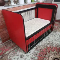 تخت کودک|تخت و صندلی بچه|ری, حمزهآباد|دیوار