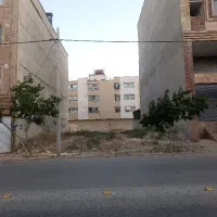 زمین ۸۰۰متری مناسب ساخت