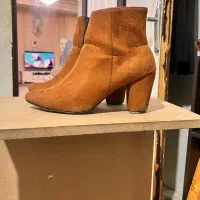 نیم بوت فقط یکبار پوشیده شده