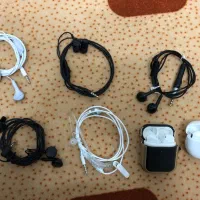 هفت عدد هندزفری درحدنو