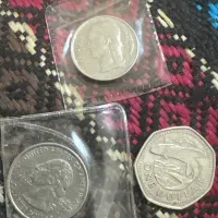 سه عدد سکه باهم|کلکسیون سکه، تمبر، اسکناس|پرند, فاز ۴|دیوار