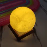 چراغ خواب ماه