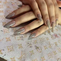 خدمات تخصصی ناخن با مواد اورجینال و طراحی حرفهای|خدمات آرایشگری و زیبایی|اهواز, شهرک دانشگاه|دیوار