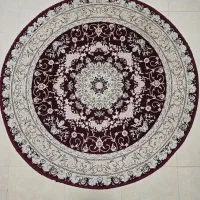 فرش نایینی گرد به قطر یک و نیم متر