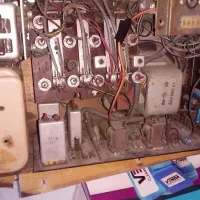 رادیو عتیقه سیرا ساخت ۱۳۴۵|کلکسیون اشیاء عتیقه|تربتحیدریه, شهرک ولیعصر|دیوار