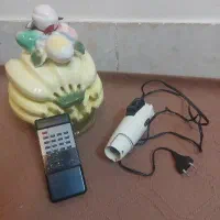 کنترل تلویزیون و سشوار و شکلات‌خوری