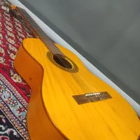 گیتار دست ساز با صدای بلند و خوش تنین