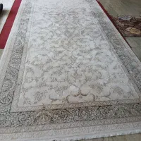 دو عدد فرش ۸ متری یعنی ۴×۲|فرش|هشتگرد, هشتگرد قدیم|دیوار