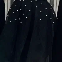 دست دوم یک بار پوشیده شده