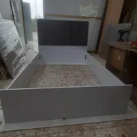 تخت وکمد