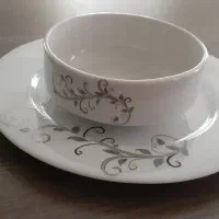 سرویس ۱۲ نفره چینی تخفیفم داره