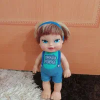 تعدادی عروسک|اسباب‌بازی بچه|کاشان, شهدا|دیوار