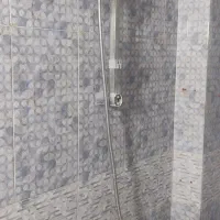 دوش حمام همراه شیر آب