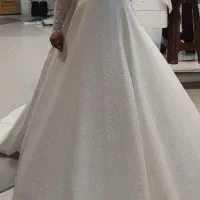 لباس عروس در حد نو