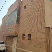 خانه ویلایی2 طبقه درمرکزشهر و بهترین موقعیت مکانی