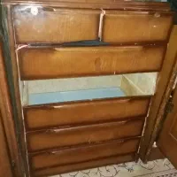 دو کمد ایستاده با بوفه و دراور