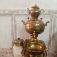 سماور برنجی  و سرویسش قدیمی ورقه ضخیم