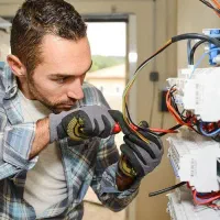 برق کار ساختمان ویلا و صنعتی رفع اتصالی