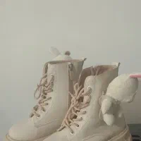 پوتین بچگانه در حد نو