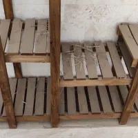 استند گل چوبی کاملا سالم و نو