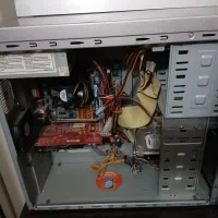 کیس و مانیتور کارکرده|قطعات و لوازم جانبی رایانه|تهران, فلسطین (میدان انقلاب)|دیوار