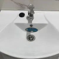 روشویی نو و اکبند در منزل بازسازی شده