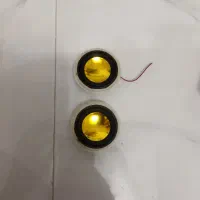 یک جفت باند کوچک ویک عدد بلندگو