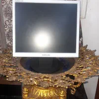 مانیتورسامسونگ کلا1ماه کارکرده 18اینج