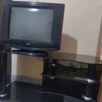 تلویزیون با میز و گیرنده دیجیتال|تلویزیون و پروژکتور|زابل, |دیوار