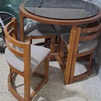 میز و صندلی