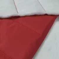 2 متر پارچه پافر رنگ قرمزِ اسپرت..