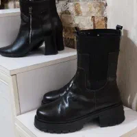 دو جفت بوت زنانه