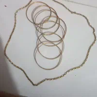 طلا بدون اجرت  و مالیات فقط ۵۰بالای تابلو