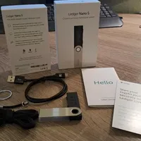 کیف پول سخت افزاری LEDGER NANO S لجر نانو اس