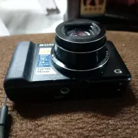 فروش فوری یک دستگاه دوربین سونی اصلی