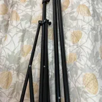 سه پایه ی نور